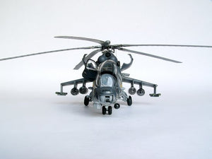Trumpeter 05103 Mil Mi-24V Hind-E Helicopter – imagen 6