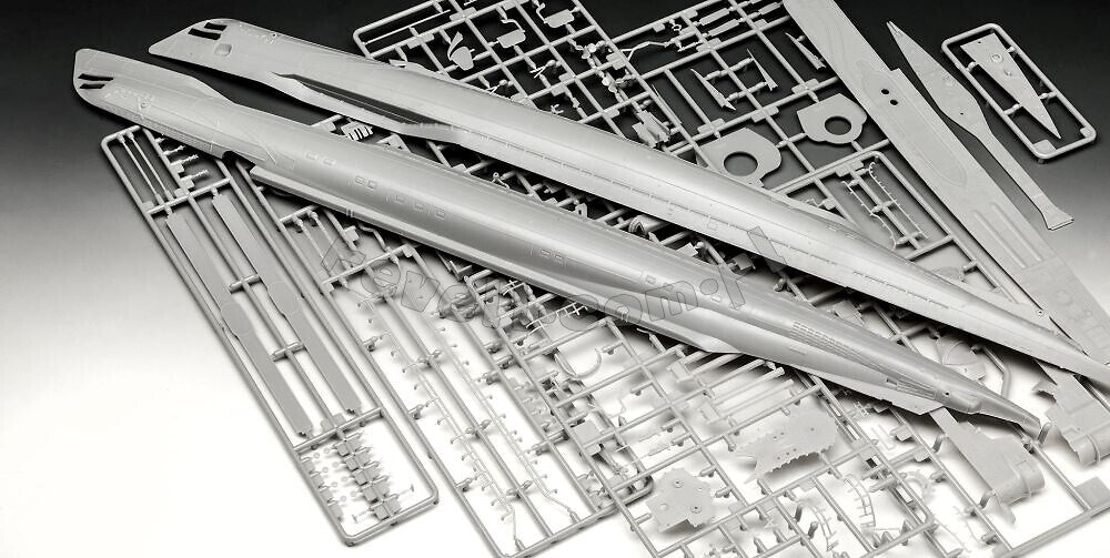 Revell 05167 Sous-marin allemand Type IX C/40 U190 1/144 – image 8