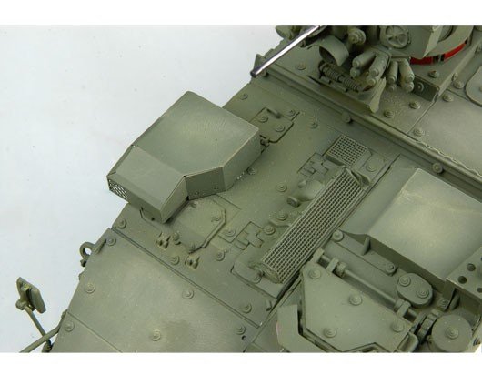 Trumpeter 00397 M1130 Stryker Véhicule de commandement (1/35) – Bild 7