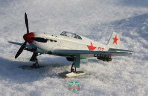 Modelsvit 4802 Yak-1 chasseur soviétique sur skis 1/48 – image 8