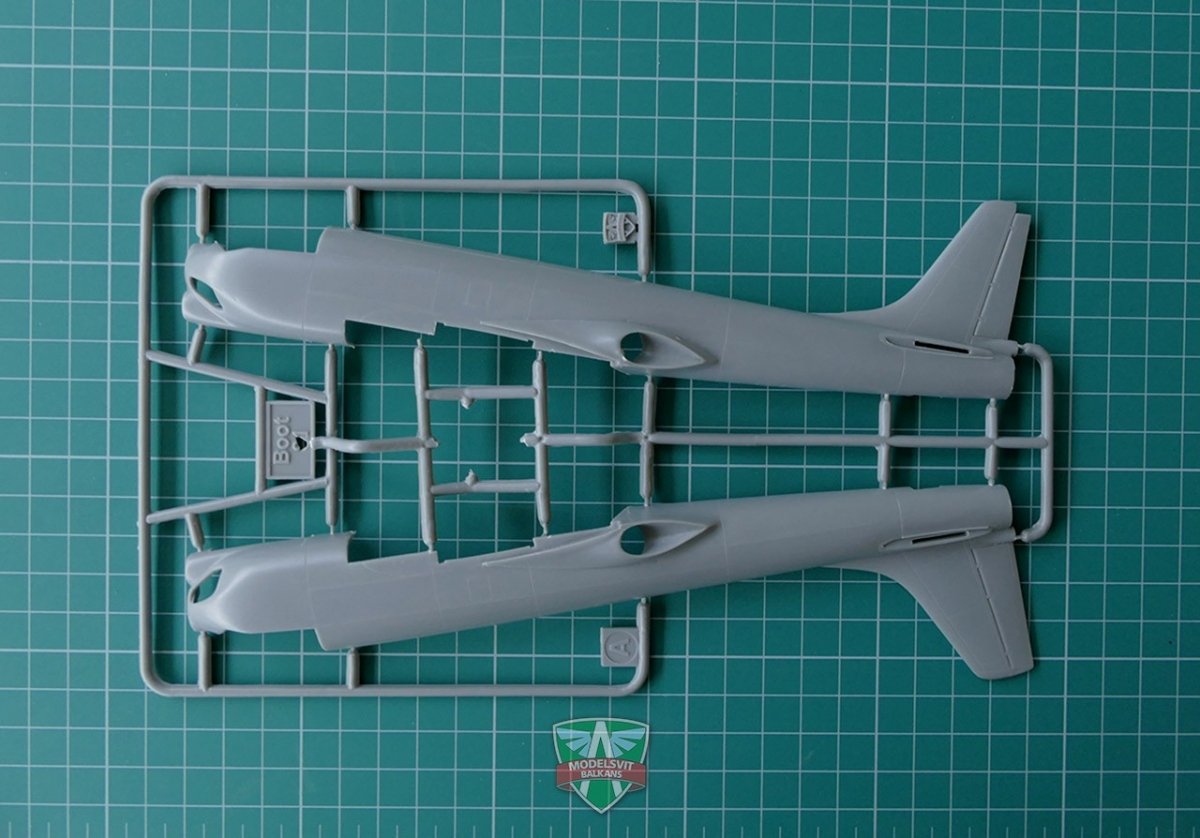 Modelsvit 72016 Tupolev Tu-91 Avion d&amp;#39;attaque navale 1/72 – imagen 6