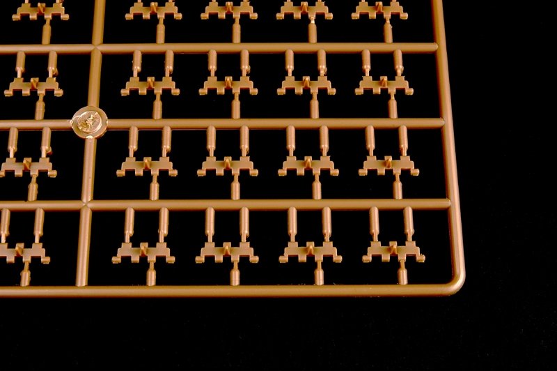 Maillons de chenille Trumpeter 06623 T-72 1/35 – image 8