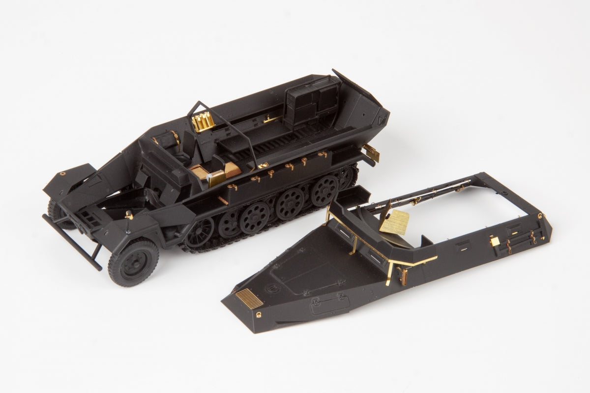 Edouard 36518 Sd. Kfz. 251/18 Ausf. Un ICM 1/35 – immagine 3