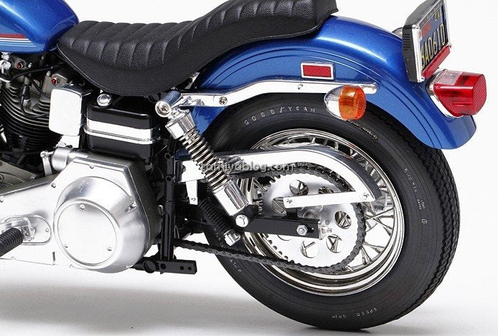 Tamiya 16039 Harley Davidson FXE1200 - Super Glide 1/6 – image 3