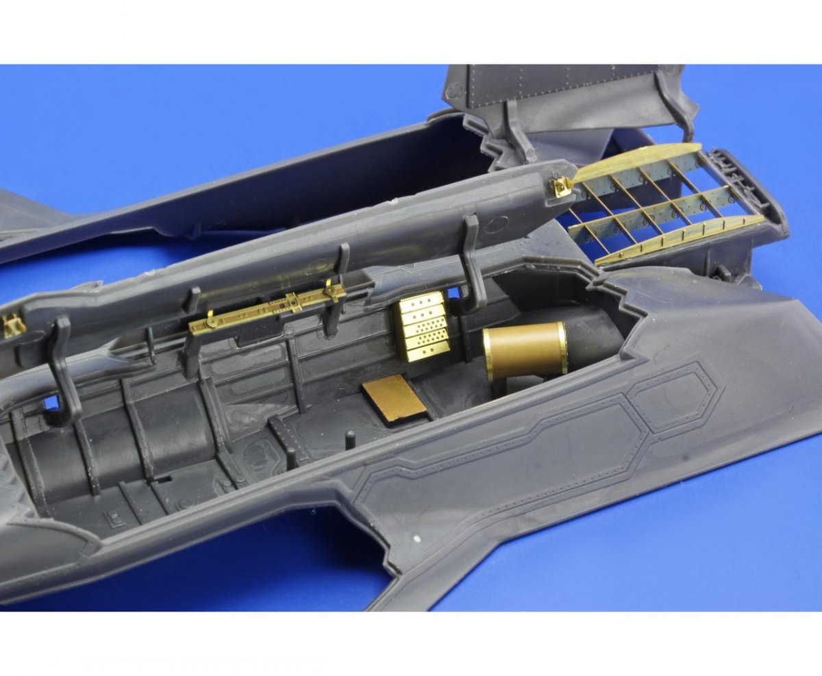 Eduard 48792 F-35B extérieur KITTY HAWK 1/48 – image 5