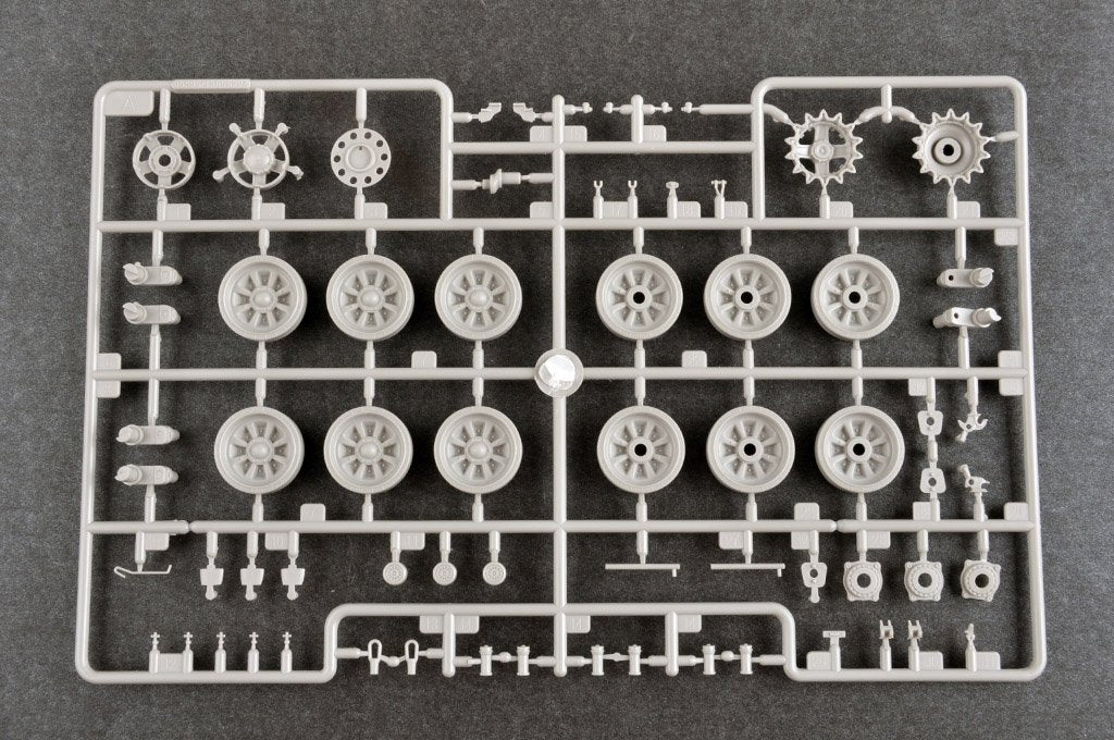 Trumpeter 09601 Obj.172 T-72 Ural soviétique au 1/35  – Bild 10