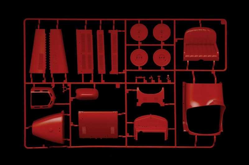 Italeri 4708 ALFA ROMEO 8C 2300 Monza 1/12 – image 7