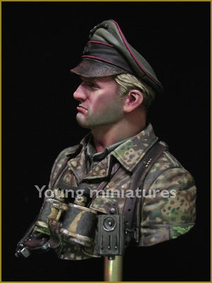 Young Miniatures YM1831 Officier SS allemand de la Waffen-SS 1944 1/10 – image 4