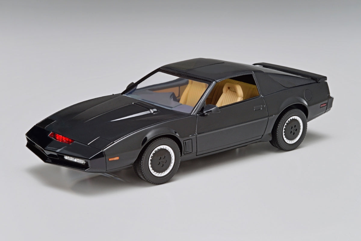 Aoshima 06561 Knight Rider K.I.T.T. Season Four w/Scanner Voice Unit 1/24