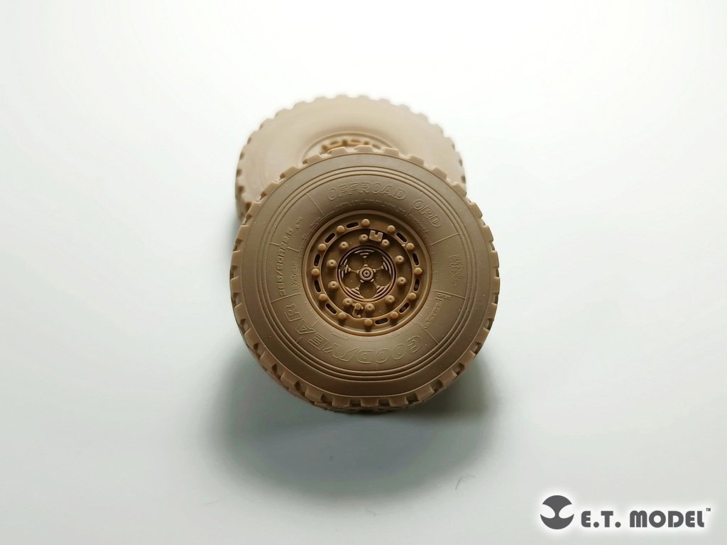 ET Model P35-131 KAMAZ-43509 Camion Roues affaissées et roues de secours pour kit Zvezda 1/35 – image 7