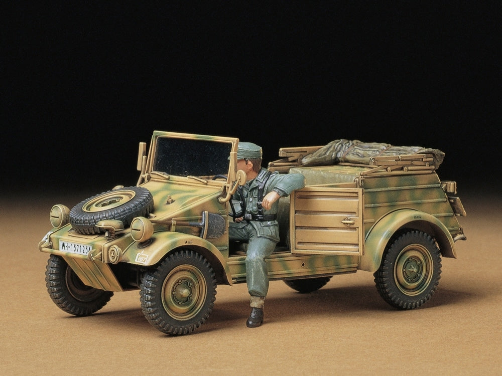 Tamiya 35213 Kbelwagen allemand Type 82 (1/35)