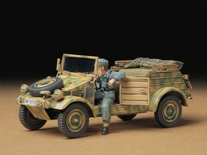Tamiya 35213 Kbelwagen allemand Type 82 (1/35)