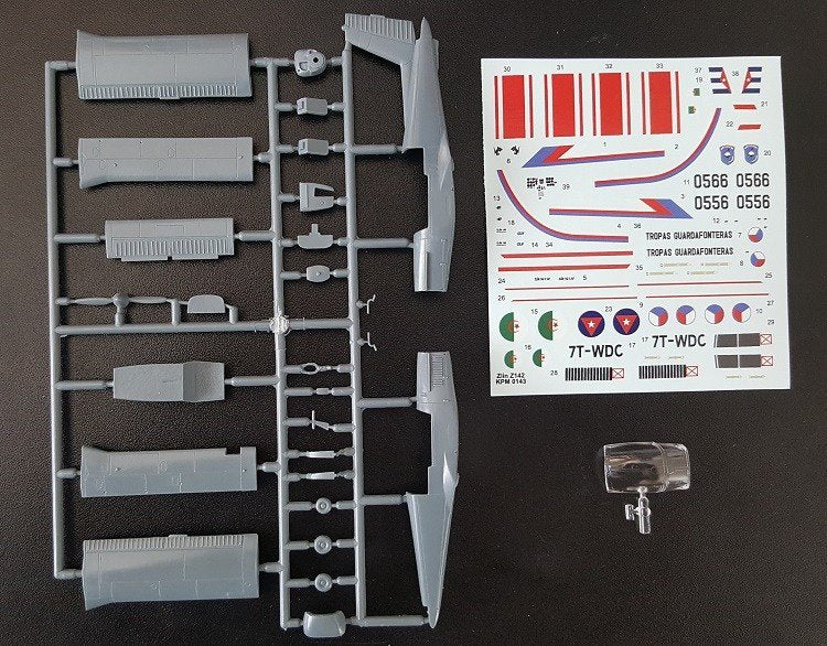 Kovozavody Prostejov KPM0143 Zlin Z-142 « Militaire » 1/72 – immagine 3