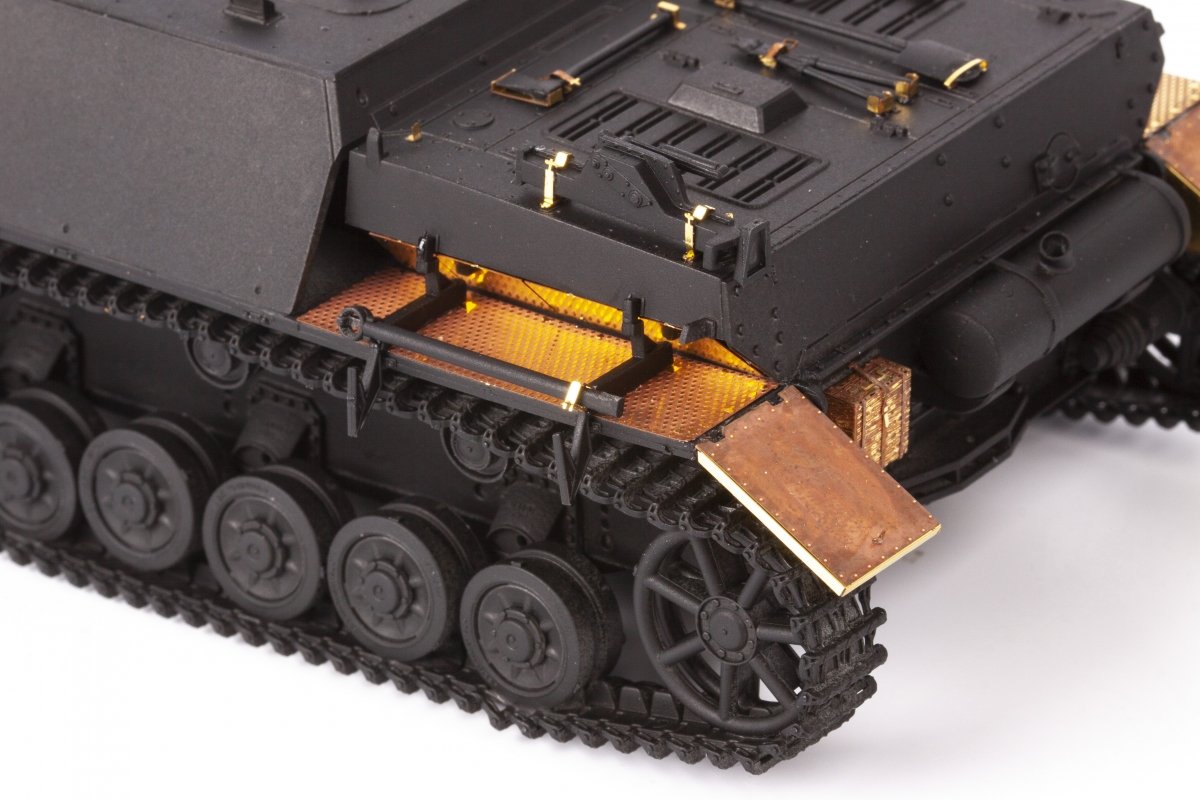 Eduard 36494 Jagdpanzer IV BORDER MODEL 1/35 – image 8