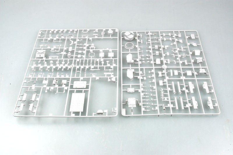 Trumpeter 01558 LAV III TUA (Tow-Under Armour) (1/35) – image 13
