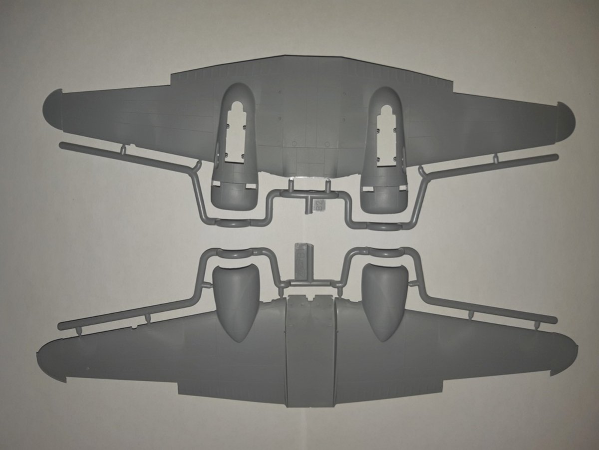 ICM 48186 C18S « Magie au clair de lune », Avion de spectacle aérien américain (1/48) – Bild 5
