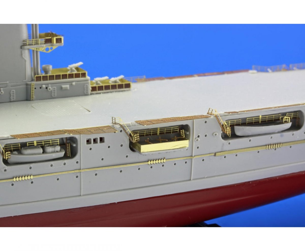 Eduard 17034 USS Lexington CV-2 05/1942 TRUMPETER 1/700 – image 12
