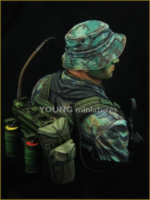 Young Miniatures YM1845 US NAVY SEAL VIETNAM 1/10 – image 4