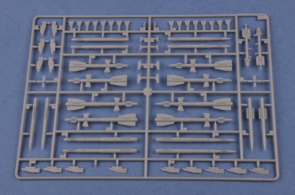 Hobby Boss 81756 Chasseur-bombardier russe Su-34 Fullback 1/48 – image 12