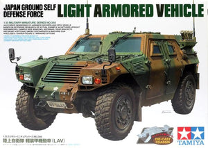 Tamiya 35368 Véhicule blindé léger des forces d&amp;#39;autodéfense terrestres japonaises 1/35