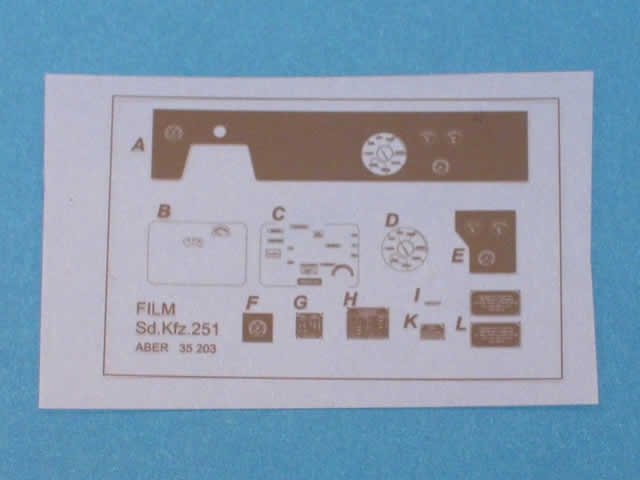 Aber 35203 Véhicule blindé de transport de troupes Sd.Kfz. 251/1 Ausf. D - vol.1 - coffret de base (1/35)  – image 5