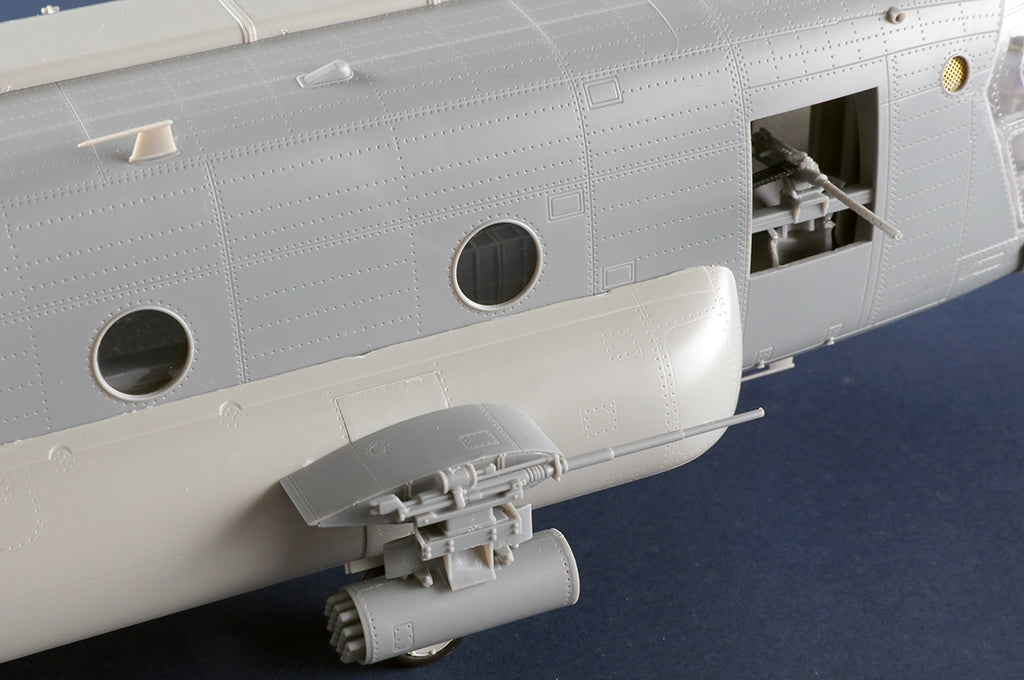 Trumpeter 05113 ACH-47A Chinook blindé 1/35 – Bild 16