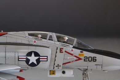 Fine Molds FP43S Chasseur à réaction F-4J « Aardvarks » de l&amp;#39;US Navy, échelle 1/72 – immagine 11