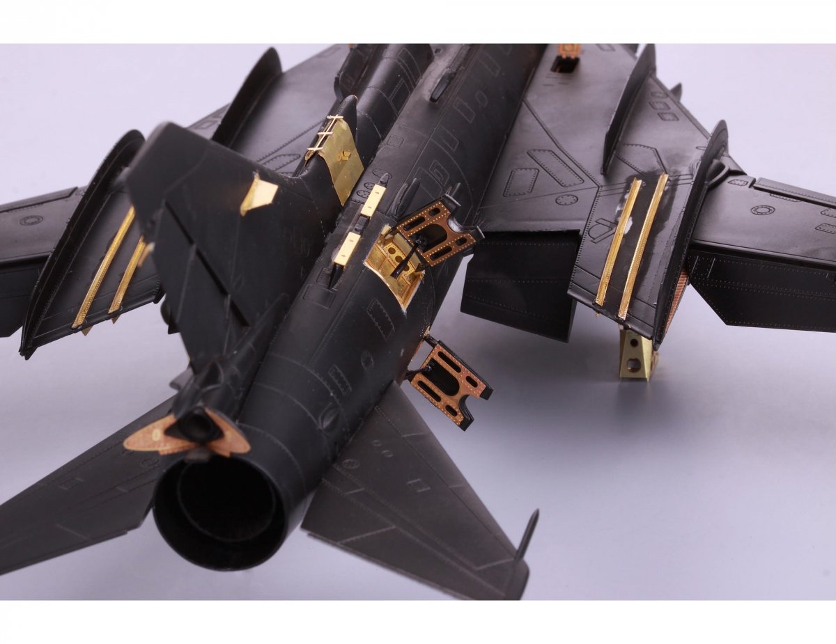Eduard 48924 Su-17 M3/M4 freins à air KITTY HAWK 1/48 – image 2