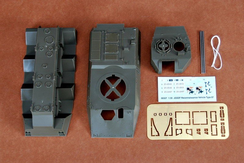Trumpeter 00327 Véhicule de reconnaissance JGSDF Type 87 (1/35) – image 14