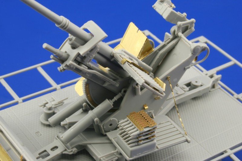 Édouard 36104 Sd. Kfz.7/2 (début) Flak 37 37mm 1/35 Trumpeter  – immagine 11