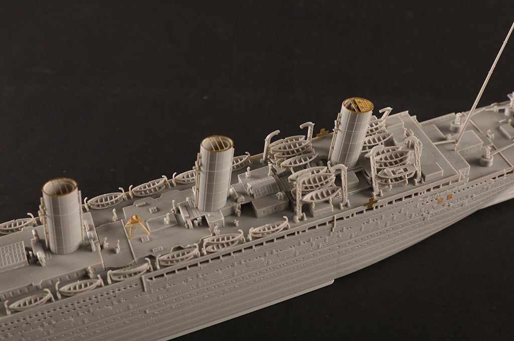 Hobby Boss 83422 HMHS Britannic 1/700 – zdjęcie 18