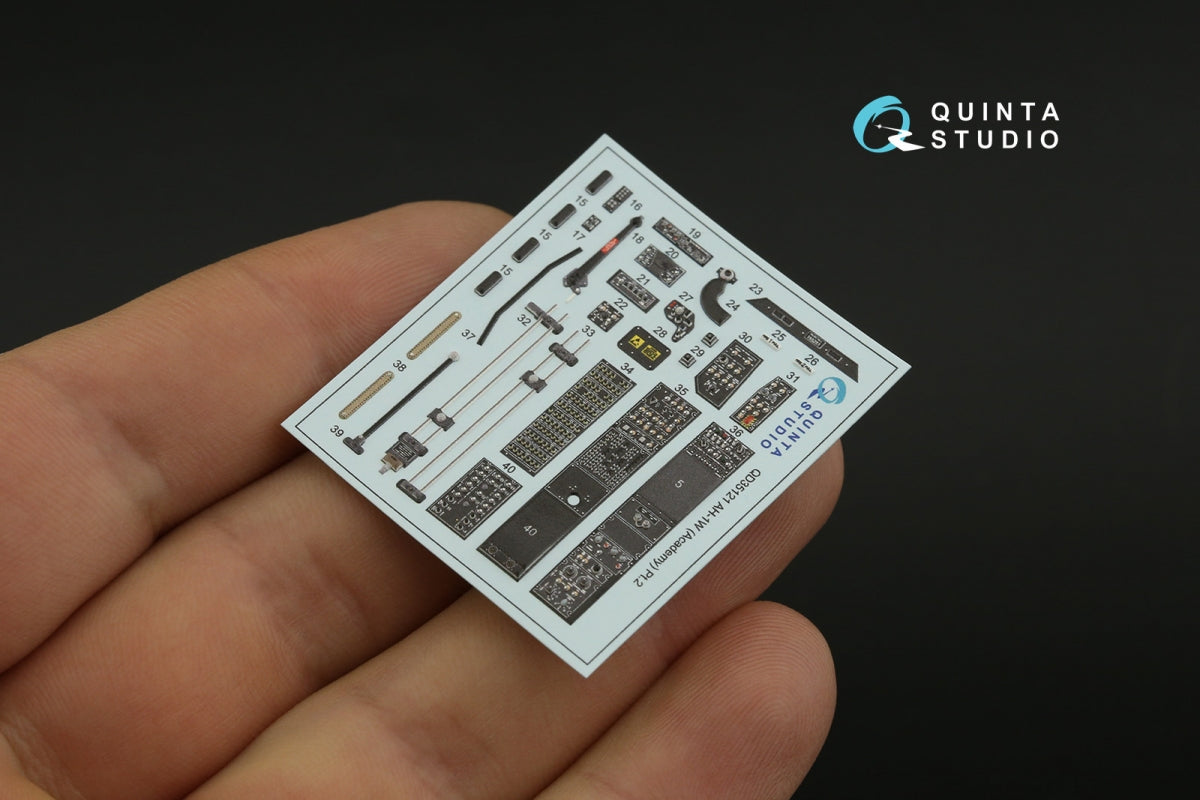 Intérieur coloré imprimé en 3D sur papier décalcomanie (Academy) pour Quinta Studio QD+35121 AH-1W (avec pièces en résine imprimées en 3D) à l&amp;#39;échelle 1/35 – image 8