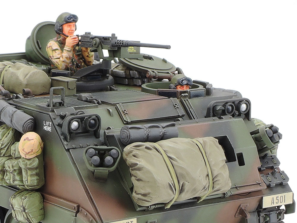Tamiya 35265 US M113A2 Véhicule blindé de transport de troupes Version désert (1/35)  – image 4