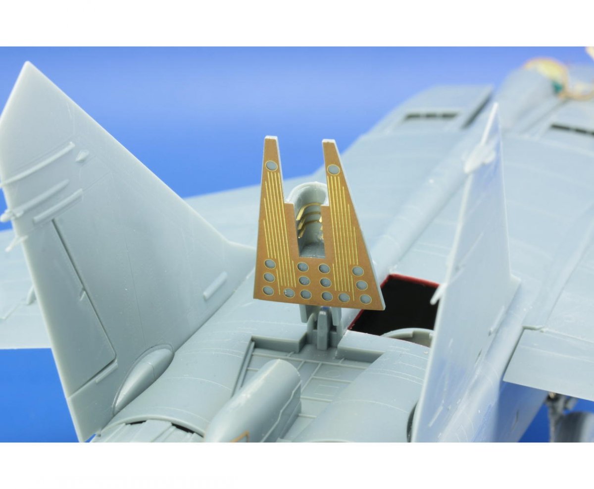 Eduard 48797 MiG-25PD/ PDS Foxbat extérieur KITTY HAWK 1/48 – immagine 4