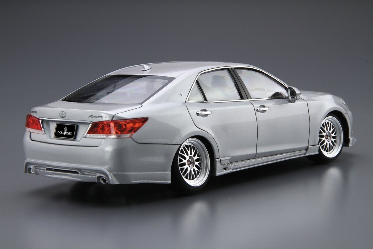 Aoshima 00856 VLENE GRS214 CROWN ATHLÈTE G &amp;#39;12 (TOYOTA) 1/24 – immagine 2