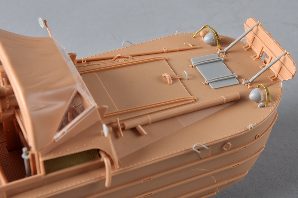 J&amp;#39;adore le kit 63540 GMC DUKW-353 avec obusier de 105 mm au 1/35 – image 8