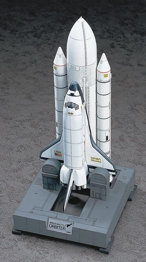 Hasegawa 10729 Navette spatiale avec propulseurs (1/200)