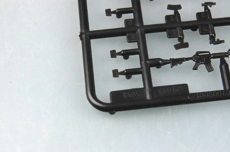 Trumpeter 00505 Mitrailleuse américaine AR-15/M16/M4 FAMILLE-XM117 E1/E2 1/35 – immagine 5