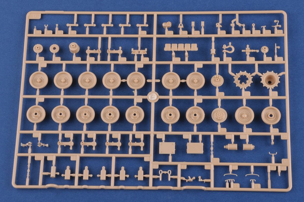 Hobby Boss 84502 Leopard C1A1 (char de combat principal canadien) 1/35 – Bild 7