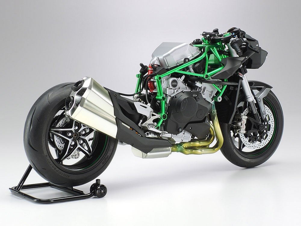 Tamiya 14136 Kawasaki Ninja H2 Carbone 1/12 – image 3