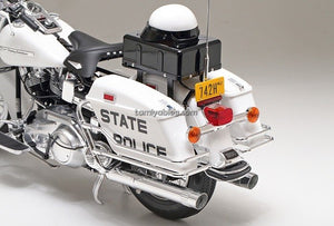 Tamiya 16038 Harley Davidson FLH1200 - Moto de police (1/6) – immagine 2