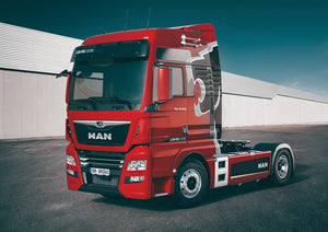 Italeri 3959 MAN TGX 18.500 XXL Lion Pro Edition 1/72 – image 2