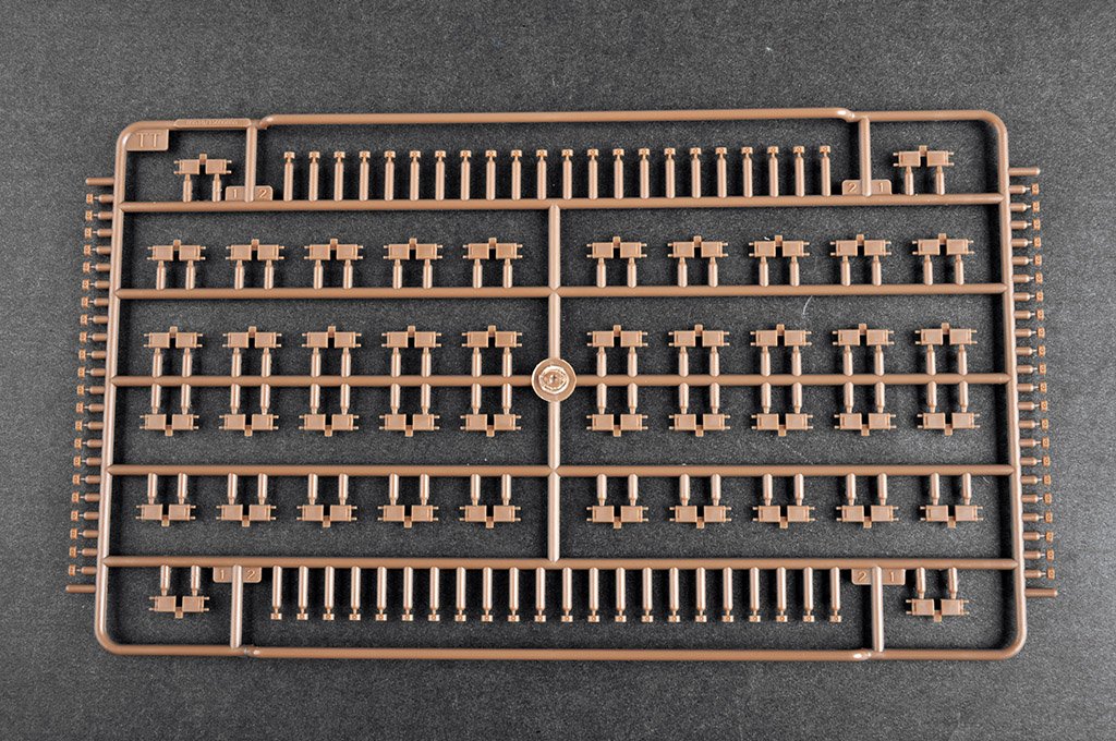 Trumpeter 09610 Char russe T-72B3 avec blindage réactif explosif (ERA) à étui souple 4S24 et blindage à grille, échelle 1/35 – imagen 18