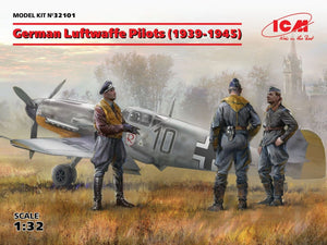 ICM 32101 Pilotes de la Luftwaffe allemande (1939-1945) (3 figurines) 1/32