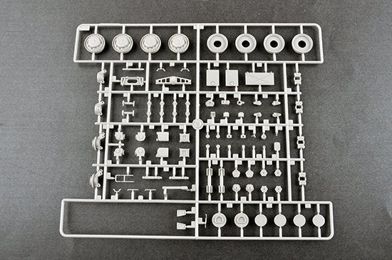 Trumpeter 01065 MAZ-537G Type de production tardive avec semi-remorque ChMZAP-9990 1/35  – immagine 8