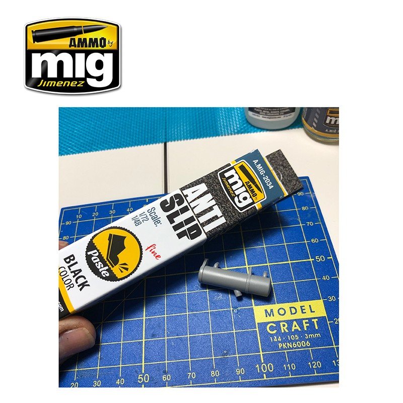Pâte antidérapante Ammo of Mig 2034 - Couleur noire pour maquettes 1/72 et 1/48  – Bild 6