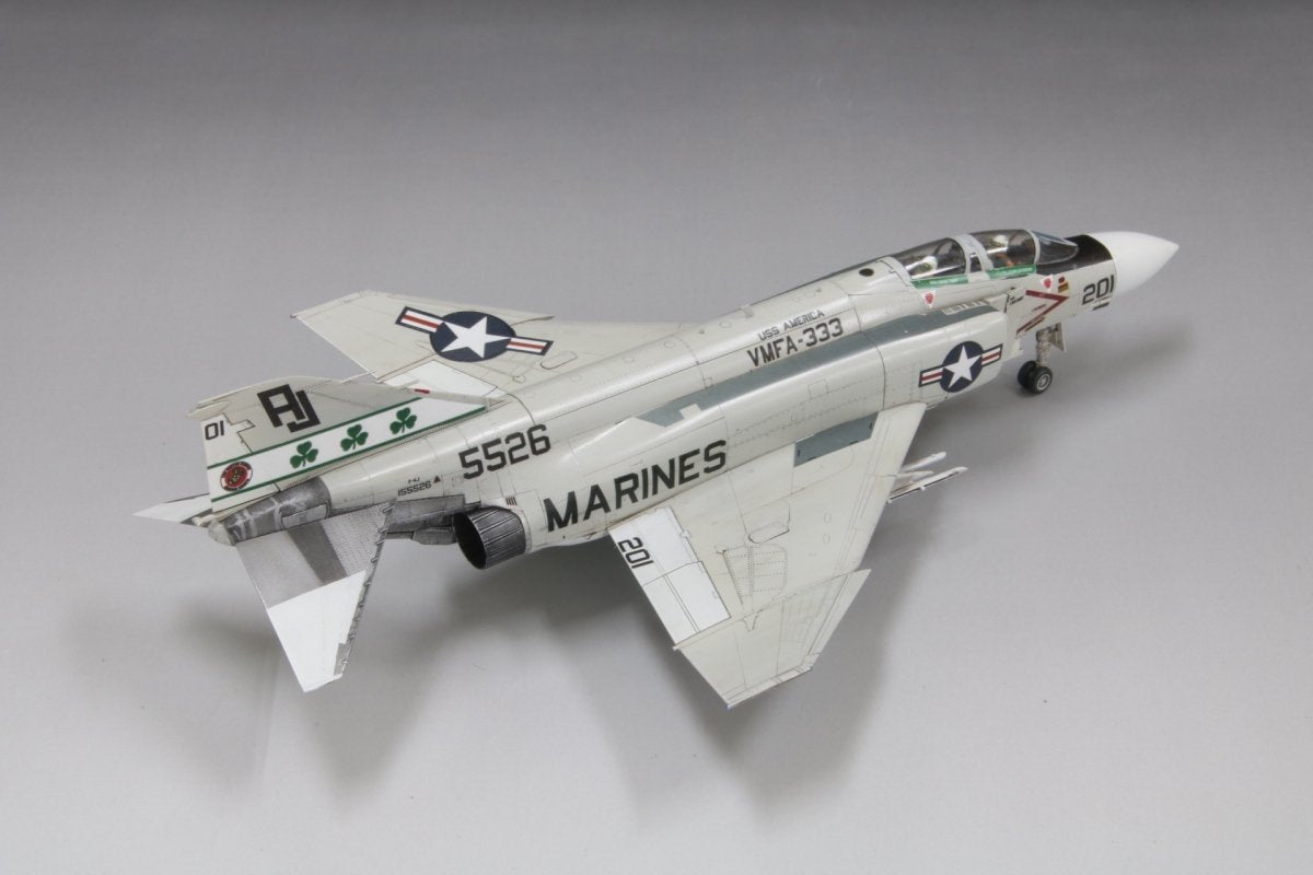 Fine Molds 72843 US MARINE F-4J Jet Fighter MARINES 1/72  – image 6