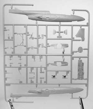Arma Hobby 70010 TS-11 Iskra bis DF- Coffret expert 1/72 – Bild 4