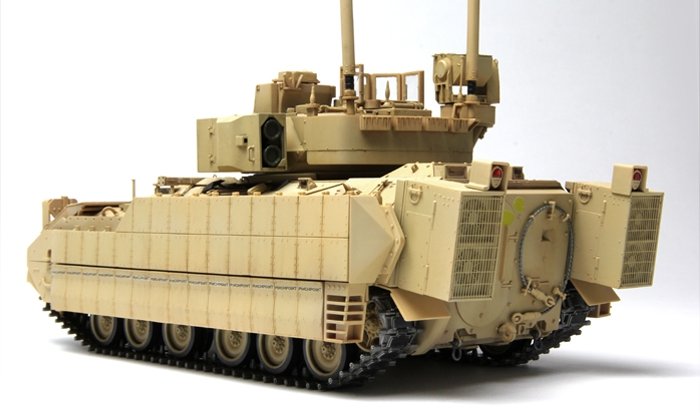 Maquette Meng SS-004 Véhicule de combat d&amp;#39;infanterie américain M2A3 Bradley avec BUSK (1/35) – Bild 5