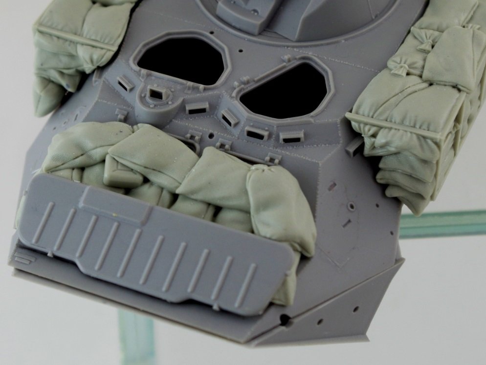 Panzer Art RE35-693 Blindage de sacs de sable pour BTR-80 ukrainien 1/35 – immagine 7